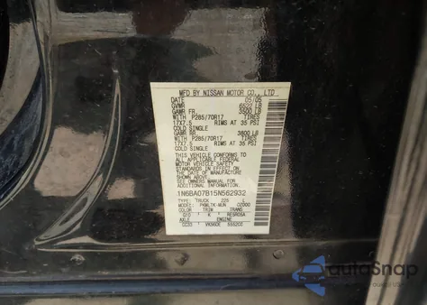 2005 Nissan Titan Se z USA, uszkodzony, nr VIN 1N6BA07B15N562932